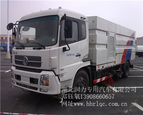 新款多功能洗掃車廠家給您詳細參數(shù)圖片