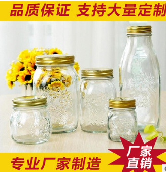 雕花儲(chǔ)物罐圖片