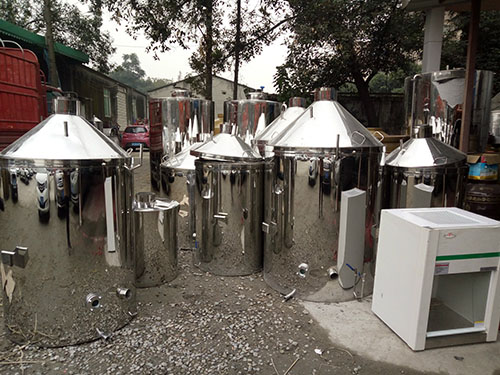 中小型釀酒設(shè)備廠家-火速科技?圖片