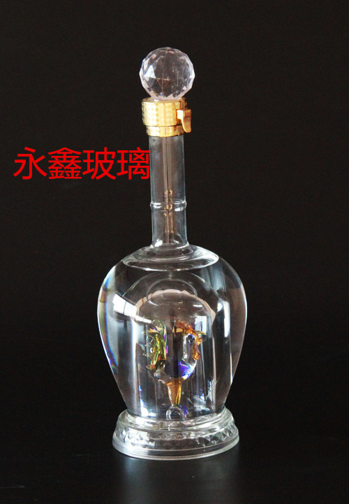 工艺玻璃酒瓶厂