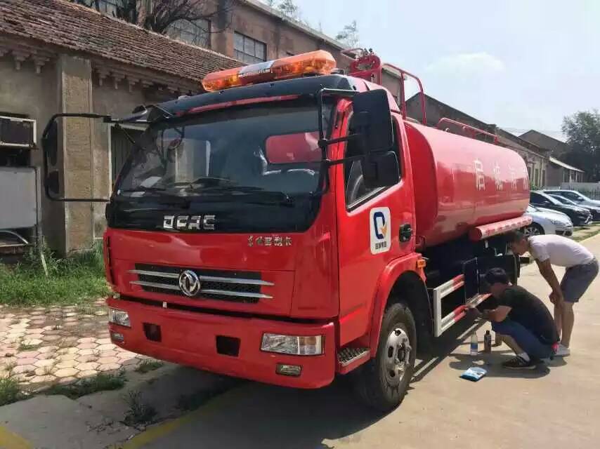 東風(fēng)消防車(chē)廠家供應(yīng)泡沫消防車(chē) 搶險(xiǎn)救援消防車(chē)  水罐消防車(chē)  消防車(chē)廠家：15964769524