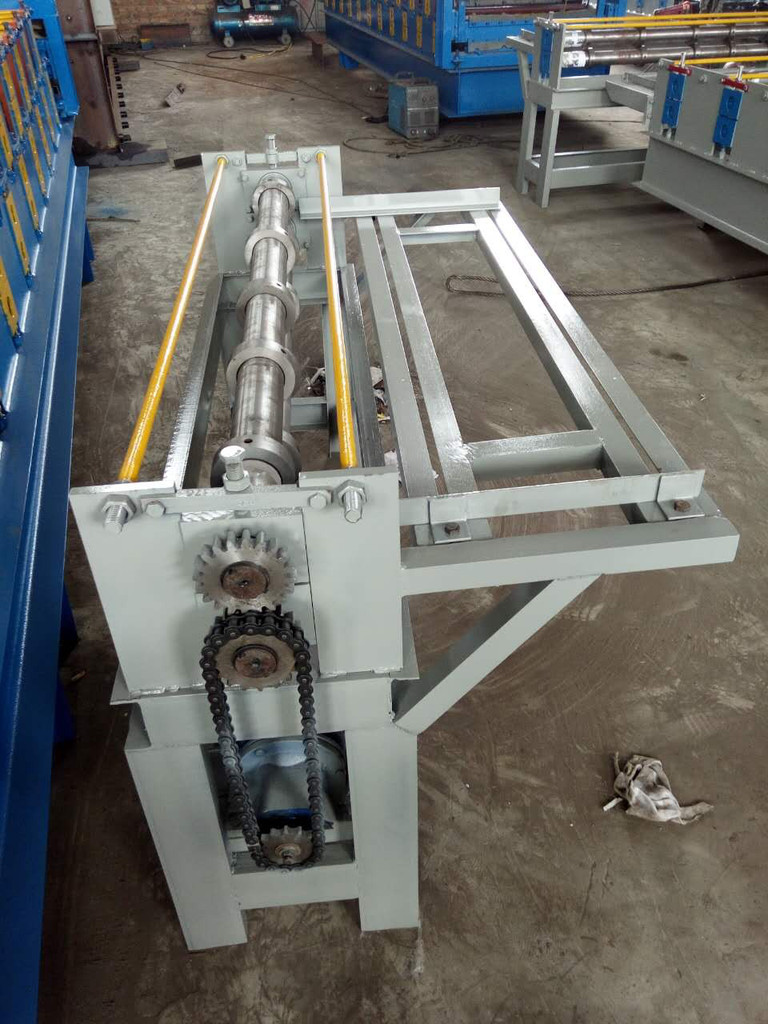 宏遠(yuǎn)分條機(jī)圖片