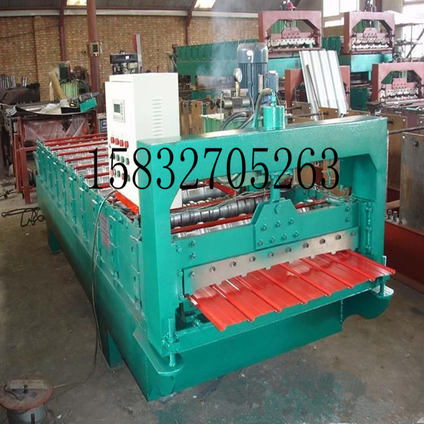 彩鋼壓瓦機(jī) 彩瓦機(jī)圖片