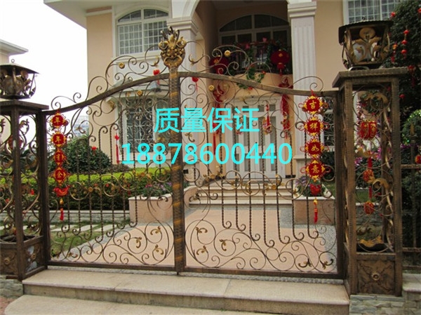 定制鐵豪華別墅鐵藝圍欄仿古鐵藝大門鐵藝護欄仿古鐵藝門 仿古鐵藝門鑄鐵大門;歐式平開門;