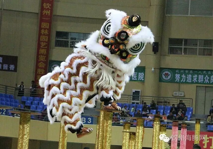 舞獅舞龍 梅花樁舞獅 步步高板凳圖片