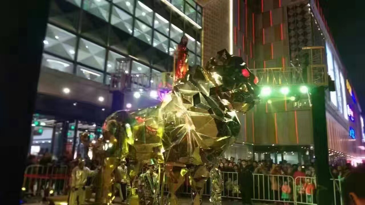 湖北金獅制作武漢鏡面金獅出租廠家
