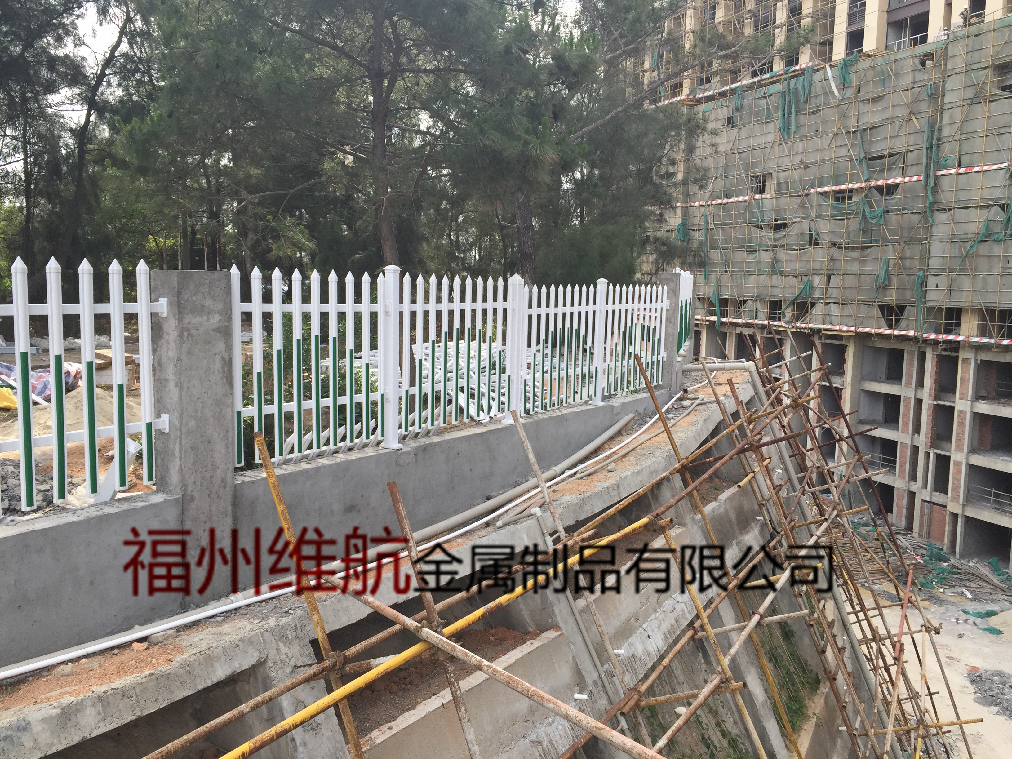 福州市PVC草坪护栏 绿化隔离栏 花坛厂家福建福州PVC草坪护栏 厦门绿化隔离栏 花坛防护栏 厂家直销 PVC草坪护栏 绿化隔离栏 花坛