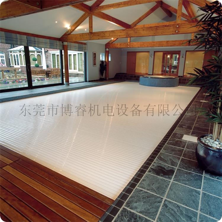 自動(dòng)游泳池蓋 游泳池電動(dòng)蓋圖片