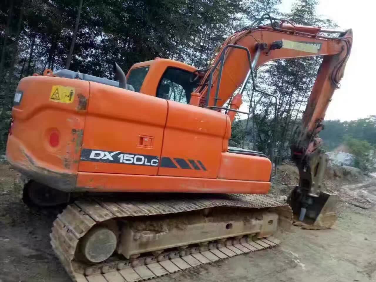 昆山功浩轉(zhuǎn)讓二手斗山150挖掘機(jī)