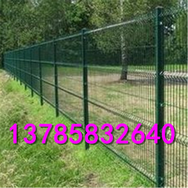 學(xué)校操場護欄網(wǎng)圖片