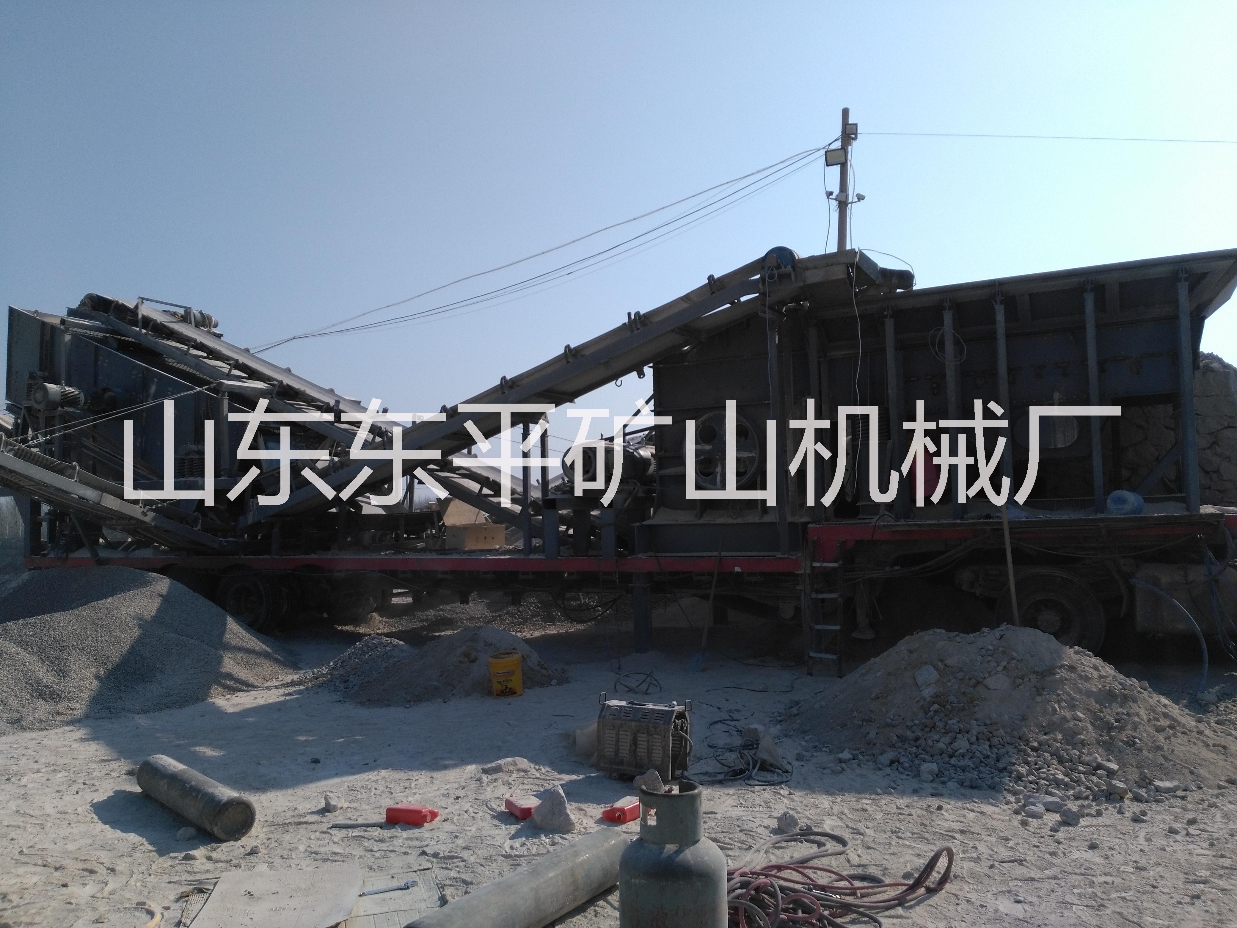 移動(dòng)式破碎站圖片/移動(dòng)式破碎站樣板圖 (3)