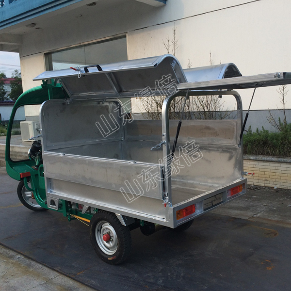 三輪帶棚保潔車圖片