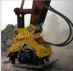 濟(jì)寧邦力BL100挖掘機(jī)液壓夯實(shí)器 挖掘機(jī)變身平板夯 夯實(shí)斜坡地面