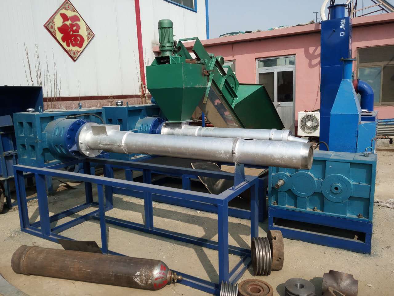廢舊塑料造粒機(jī)圖片/廢舊塑料造粒機(jī)樣板圖 (2)