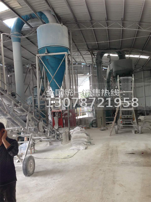 粉質(zhì)細(xì)度的不同取決于雷蒙機規(guī)格的