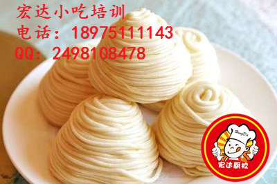 湖南面點(diǎn)大師汪石良教學(xué)湖南特色伏油銀絲卷銀絲卷培訓(xùn) 湖南面點(diǎn)大師汪石良教學(xué)銀絲卷