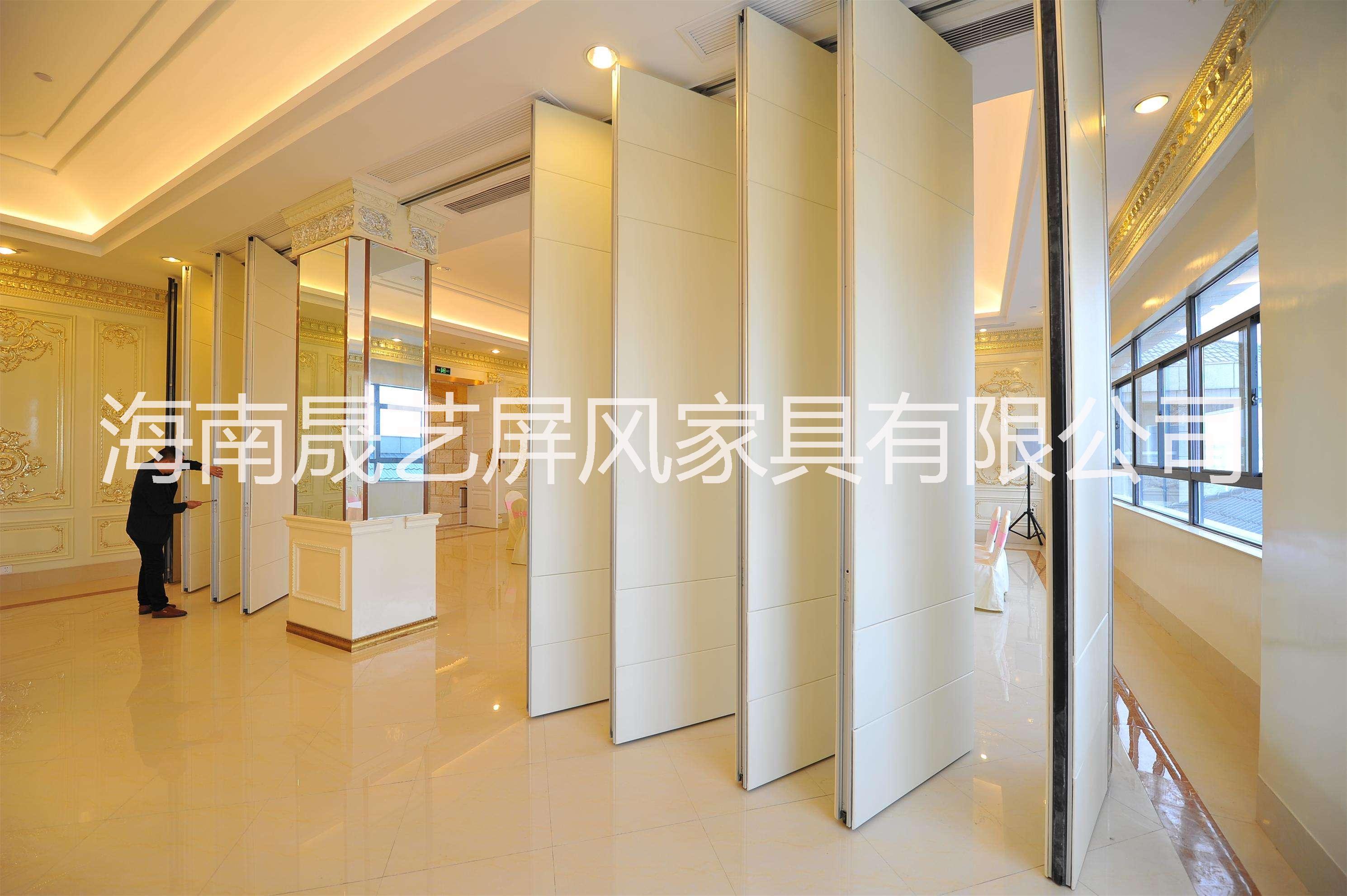 酒店活動(dòng)屏風(fēng)折疊門宴會(huì)廳移動(dòng)隔斷圖片/酒店活動(dòng)屏風(fēng)折疊門宴會(huì)廳移動(dòng)隔斷樣板圖 (3)