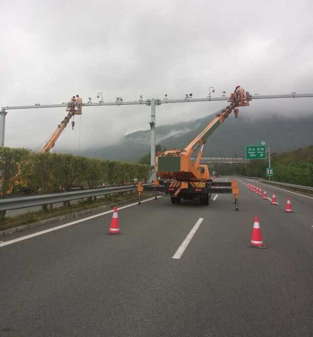 高空車圖片/高空車樣板圖 (2)