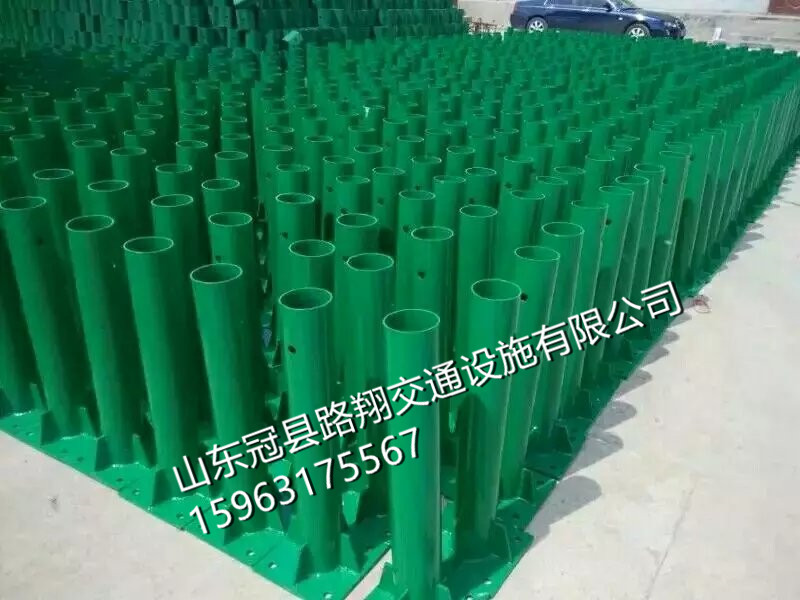 冠縣路翔波形護(hù)欄板鍍鋅層的檢測(cè)標(biāo)準(zhǔn)是什么 護(hù)欄板檢測(cè)