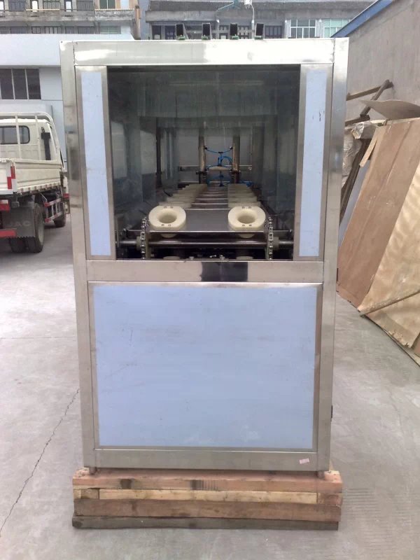 全自動(dòng)大桶300桶灌裝機(jī)圖片