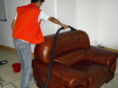 海淀區(qū)沙發(fā)清洗，清洗布藝沙發(fā)，皮沙發(fā)清洗養(yǎng)護(hù)