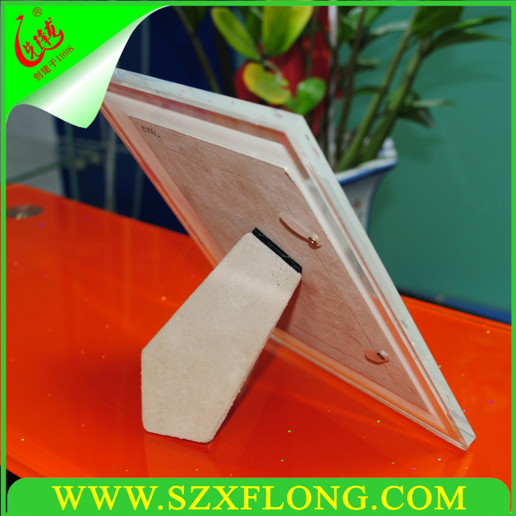 亞克力相框生產(chǎn)廠家圖片