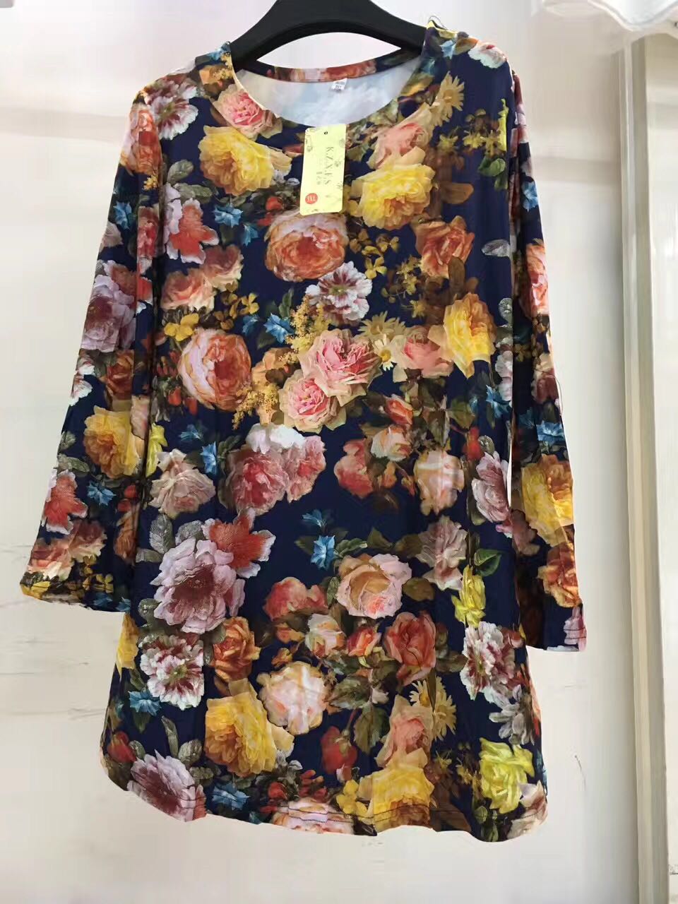 北京庫(kù)存服裝批發(fā)圖片