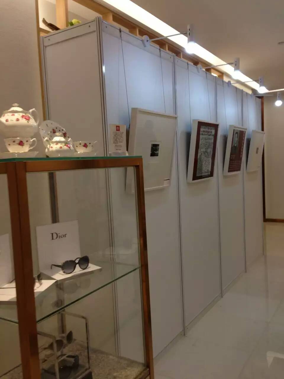 北京美術(shù)作品陳列掛畫(huà)展板租賃