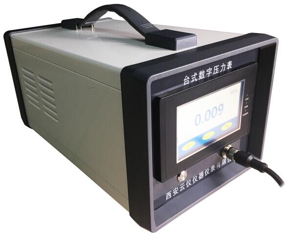 臺(tái)式數(shù)字壓力表圖片