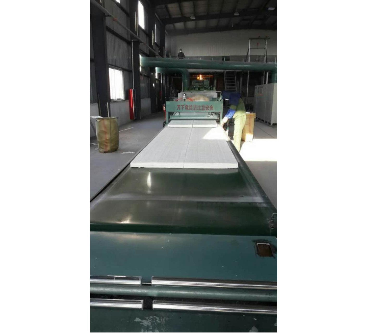 硅酸鋁針刺毯圖片/硅酸鋁針刺毯樣板圖 (2)