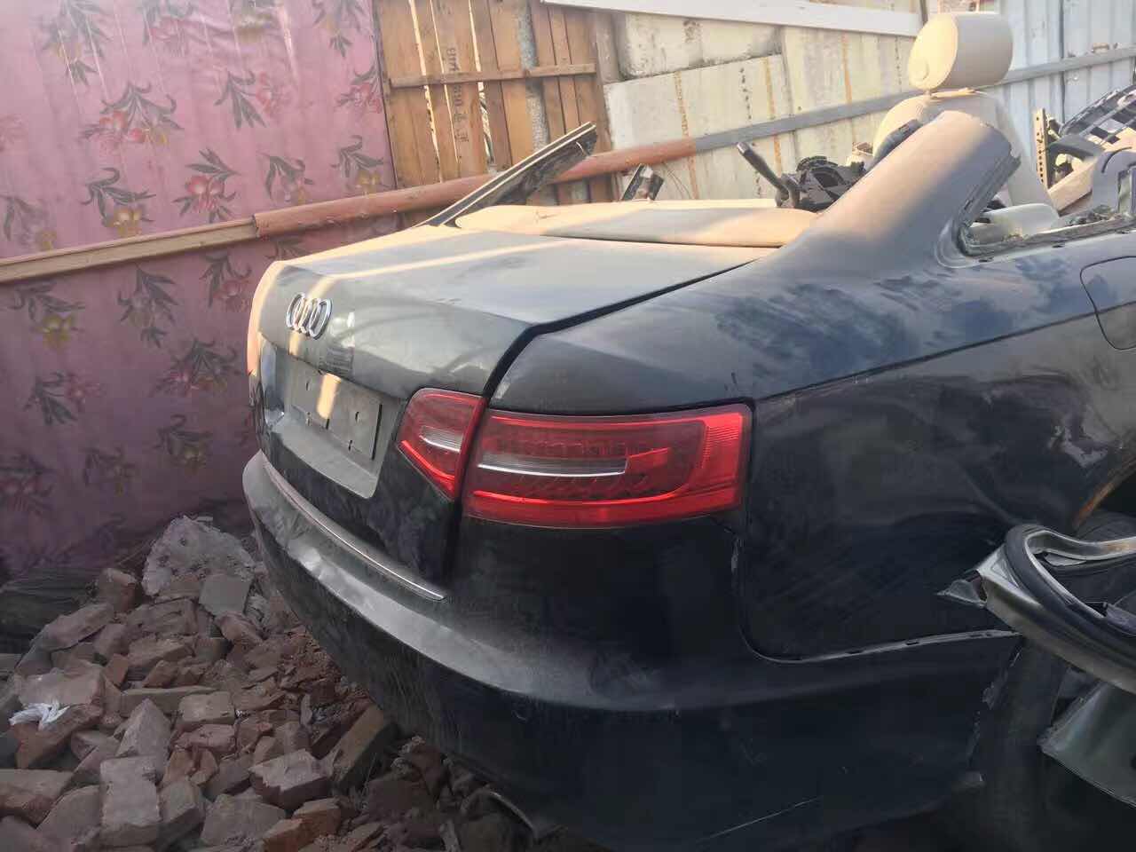奧迪A6L后屁股總成