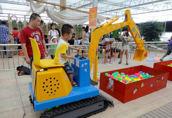 兒童娛樂挖掘機圖片/兒童娛樂挖掘機樣板圖 (3)