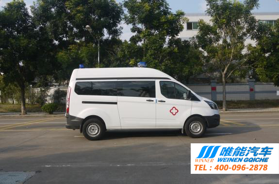 全順中頂監(jiān)護(hù)型救護(hù)車(chē)圖片
