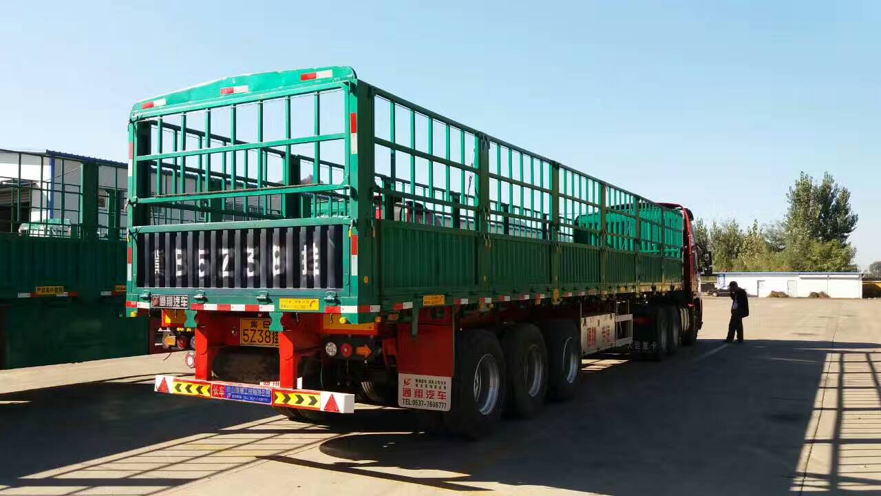 云南半掛 云南半掛車報(bào)價(jià) 云南倉柵半掛車報(bào)價(jià) 云南倉欄半掛車報(bào)價(jià)