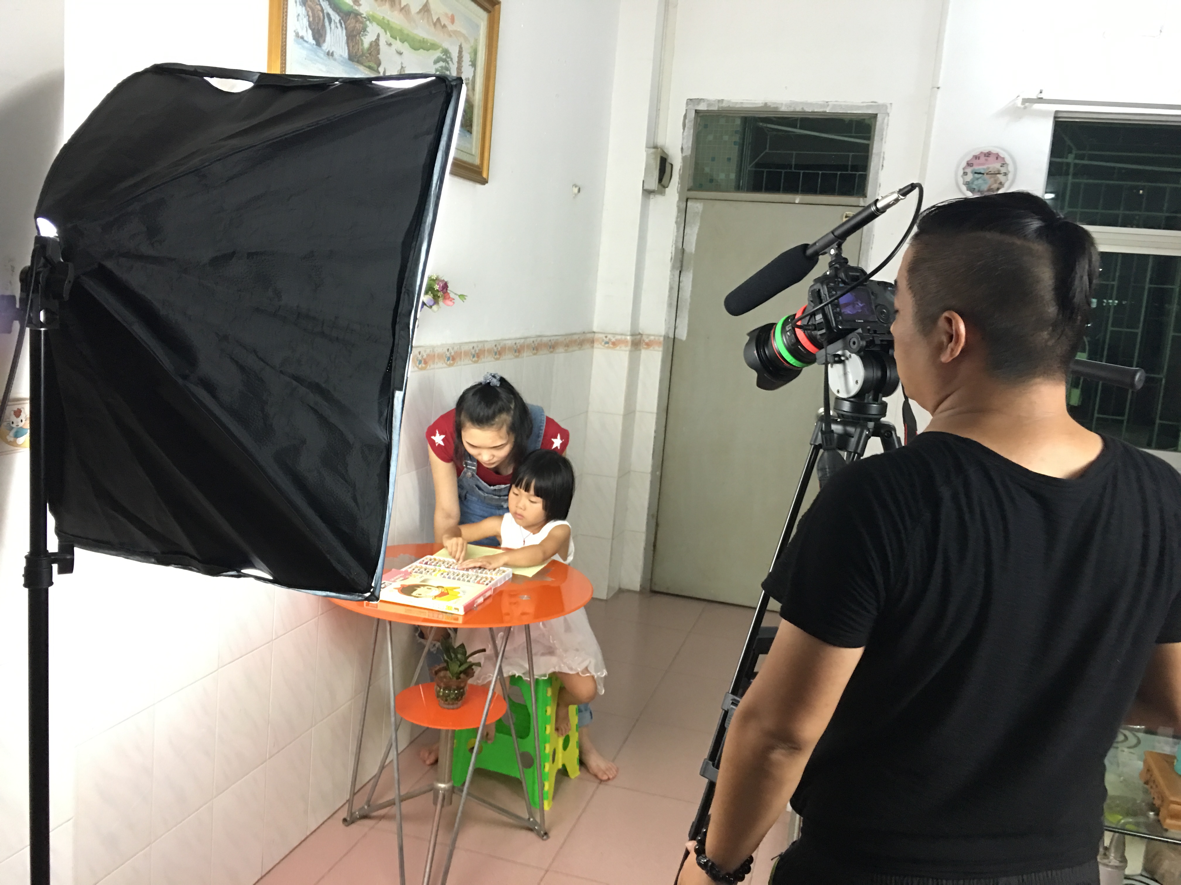 最美網(wǎng)紅西紅市內(nèi)心非常正能量在藝圖片/最美網(wǎng)紅西紅市內(nèi)心非常正能量在藝樣板圖 (3)