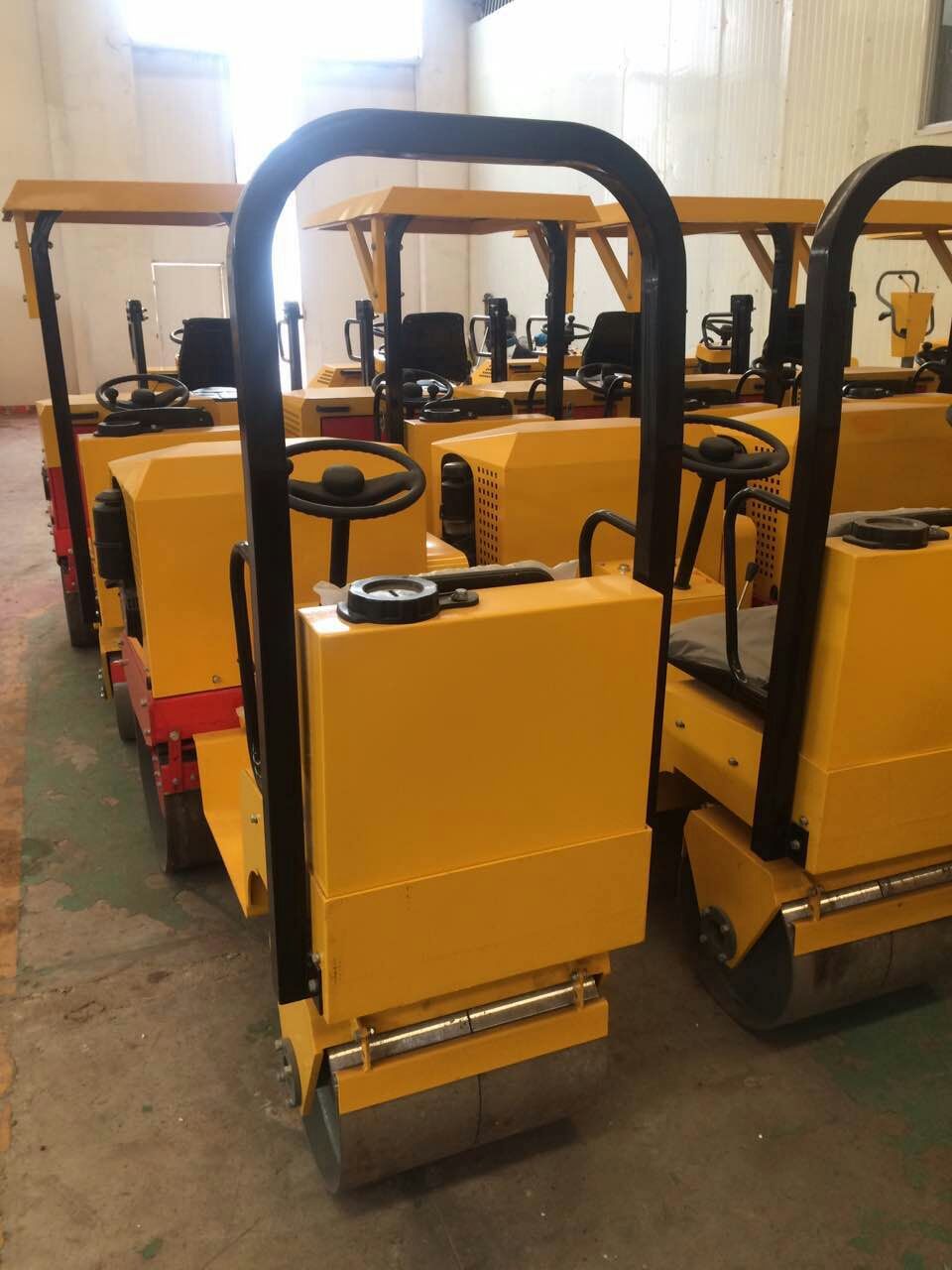 振動(dòng)壓路機(jī)圖片/振動(dòng)壓路機(jī)樣板圖 (2)