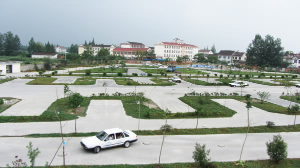 南聯(lián)附近哪里有學(xué)車駕校圖片