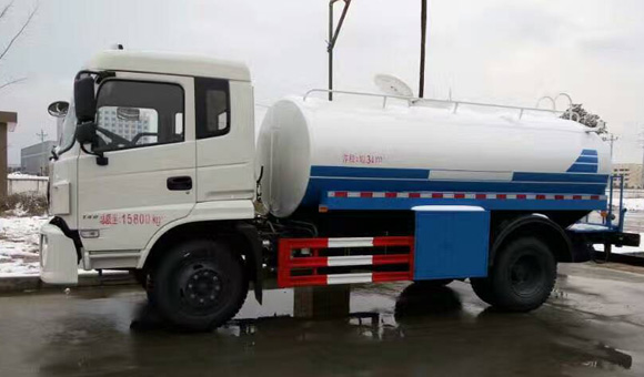 東風(fēng)145環(huán)衛(wèi)灑水車10方圖片