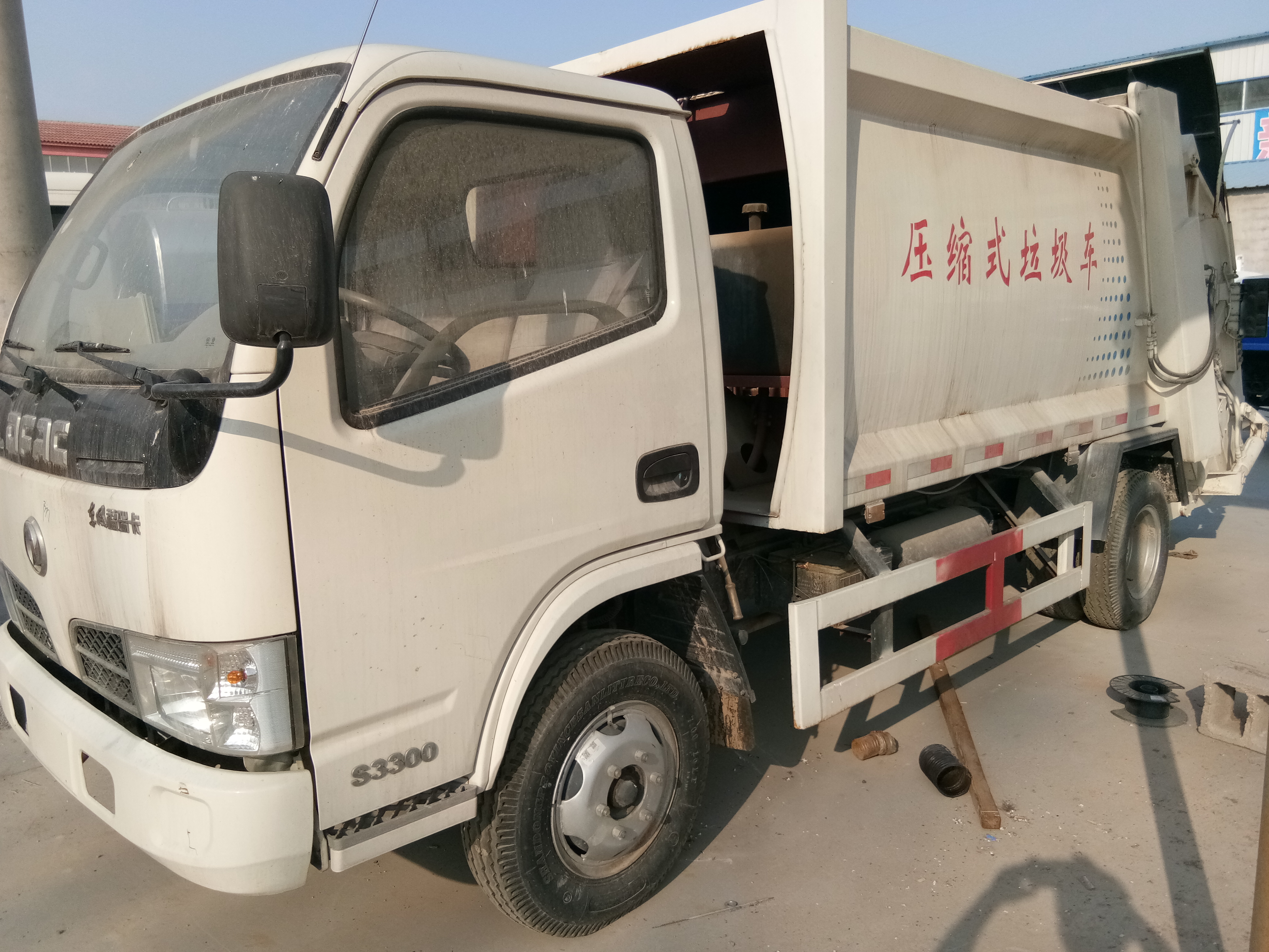 垃圾車出售價格  二手垃圾車圖片