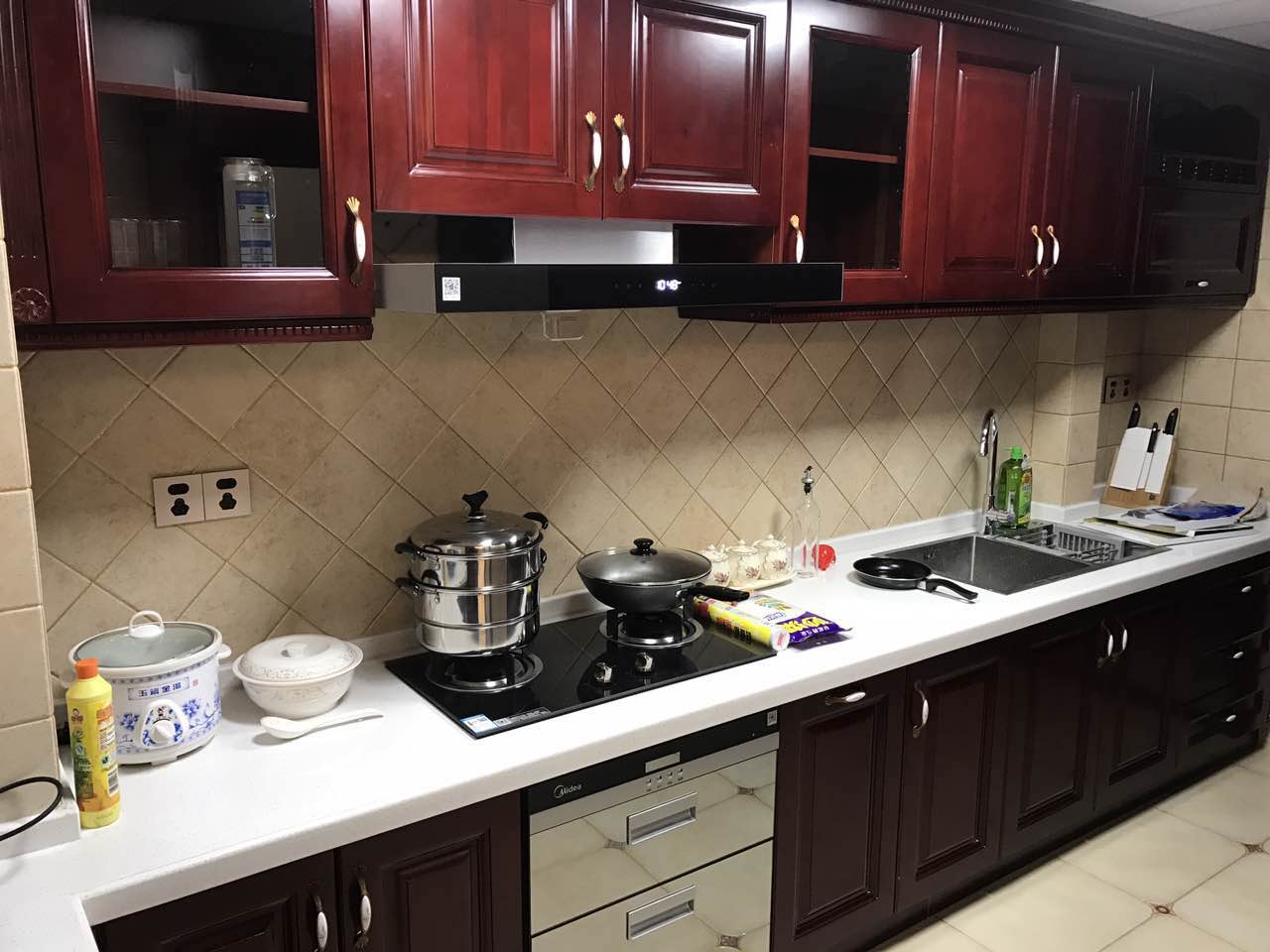 櫥柜價(jià)格圖片