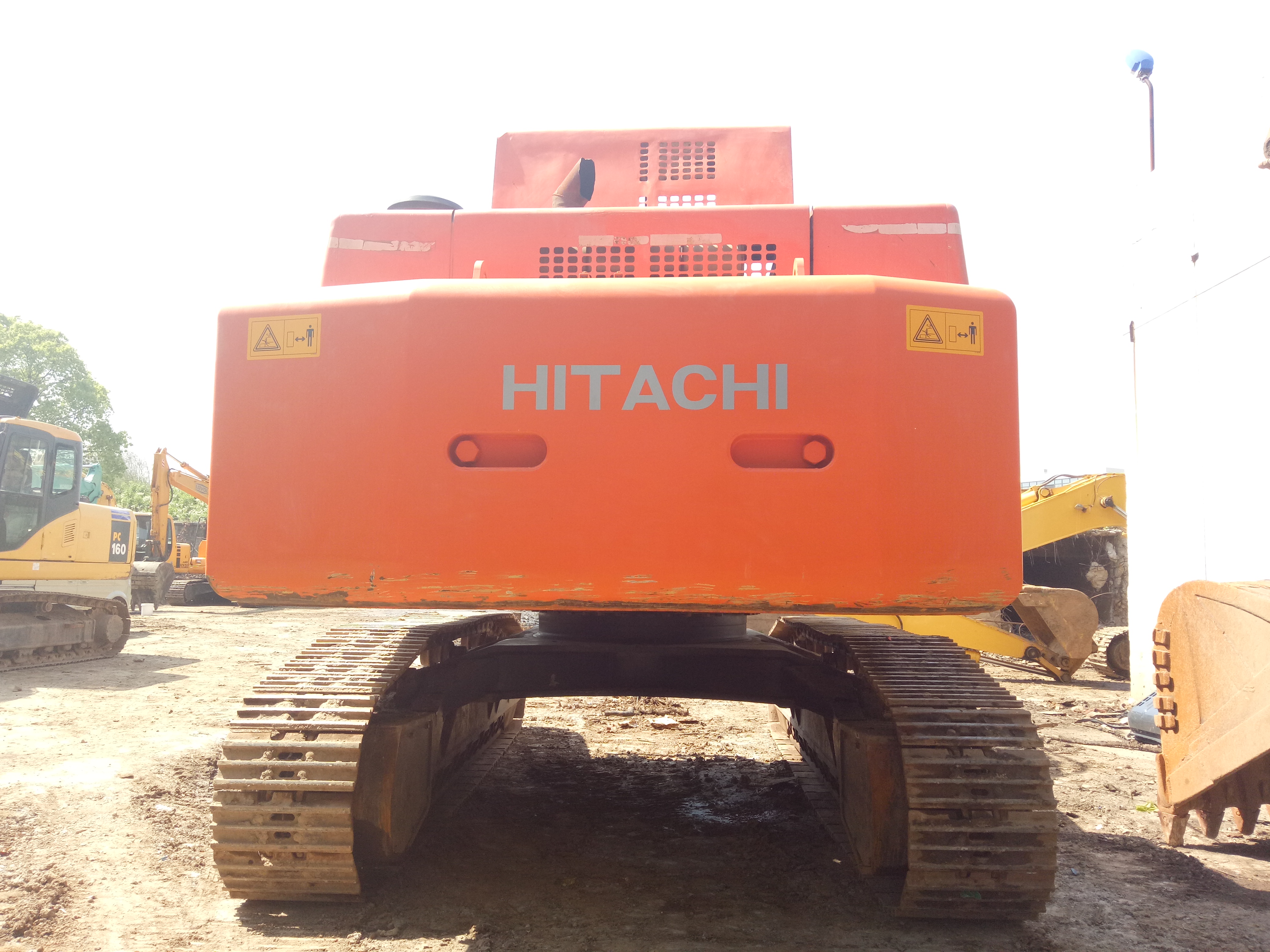 二手日立470挖掘機多少錢