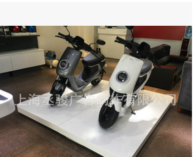 廠家供應(yīng)電動(dòng)車展臺(tái)、服務(wù)臺(tái)、背景架、超級發(fā)光字、配置品