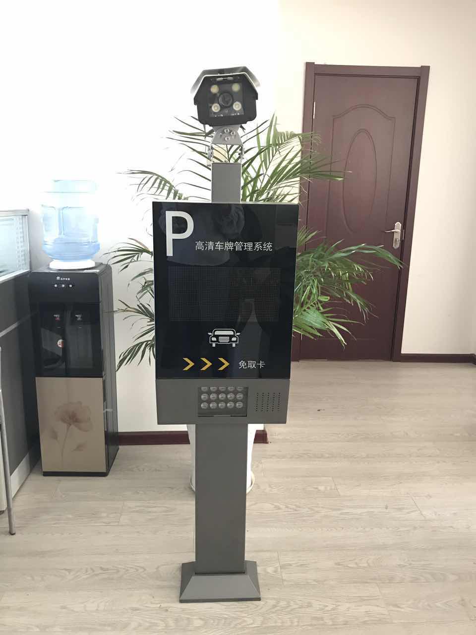 車牌識(shí)別系統(tǒng)圖片/車牌識(shí)別系統(tǒng)樣板圖 (4)