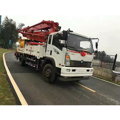 農(nóng)村建房泵車,24m澆屋面小型泵車
