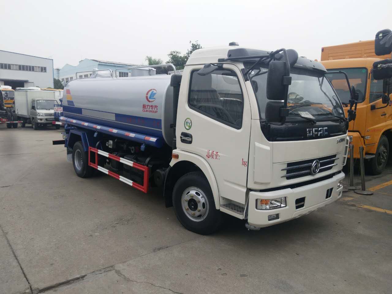 東風灑水車圖片/東風灑水車樣板圖 (1)