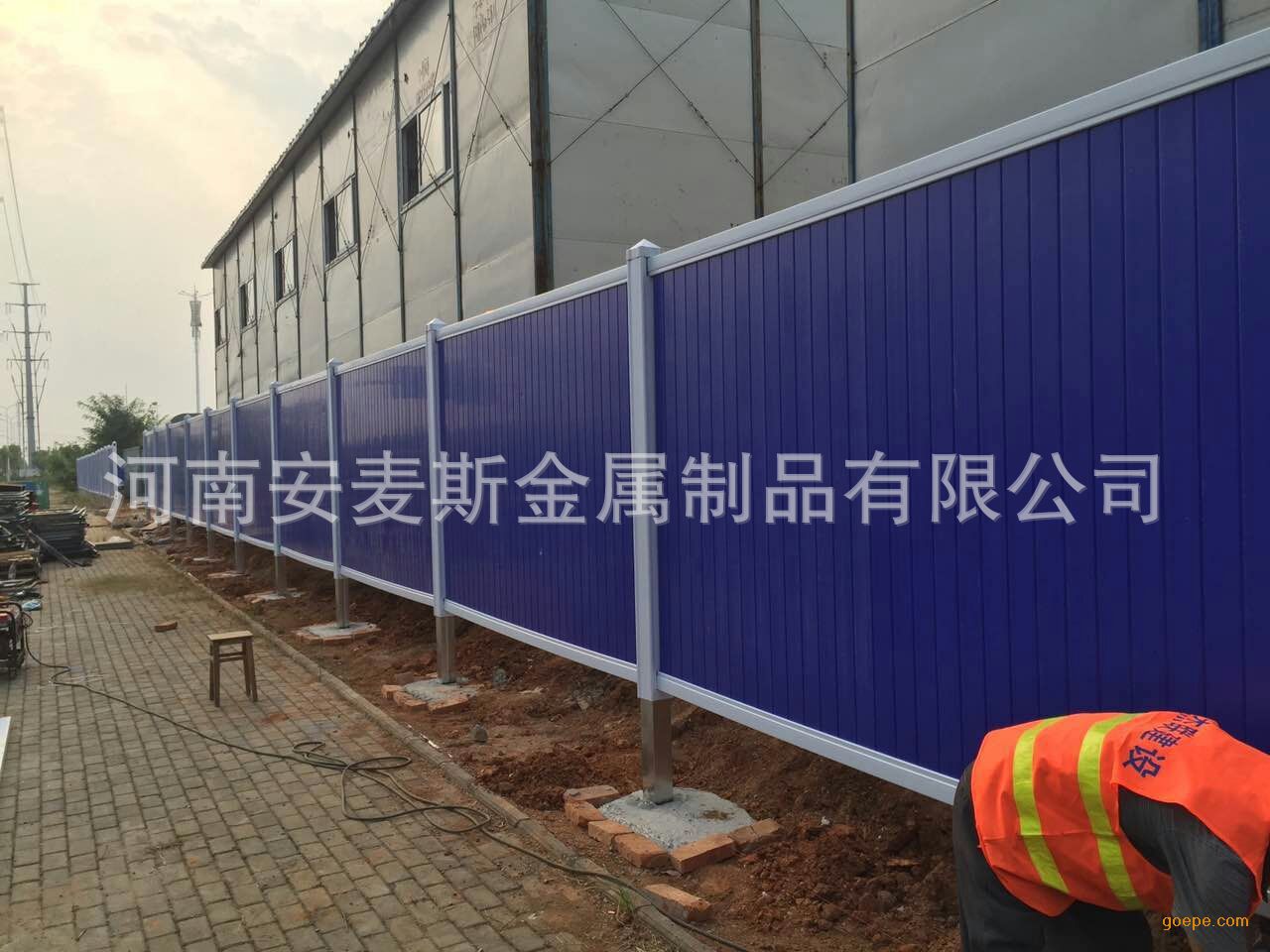 PVC施工擋板 施工圍擋 市政圍圖片