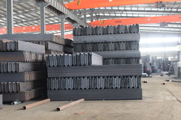 波形梁鋼護欄 廣西波形梁鋼護欄經(jīng)銷商 廣西波形梁鋼護欄批發(fā)