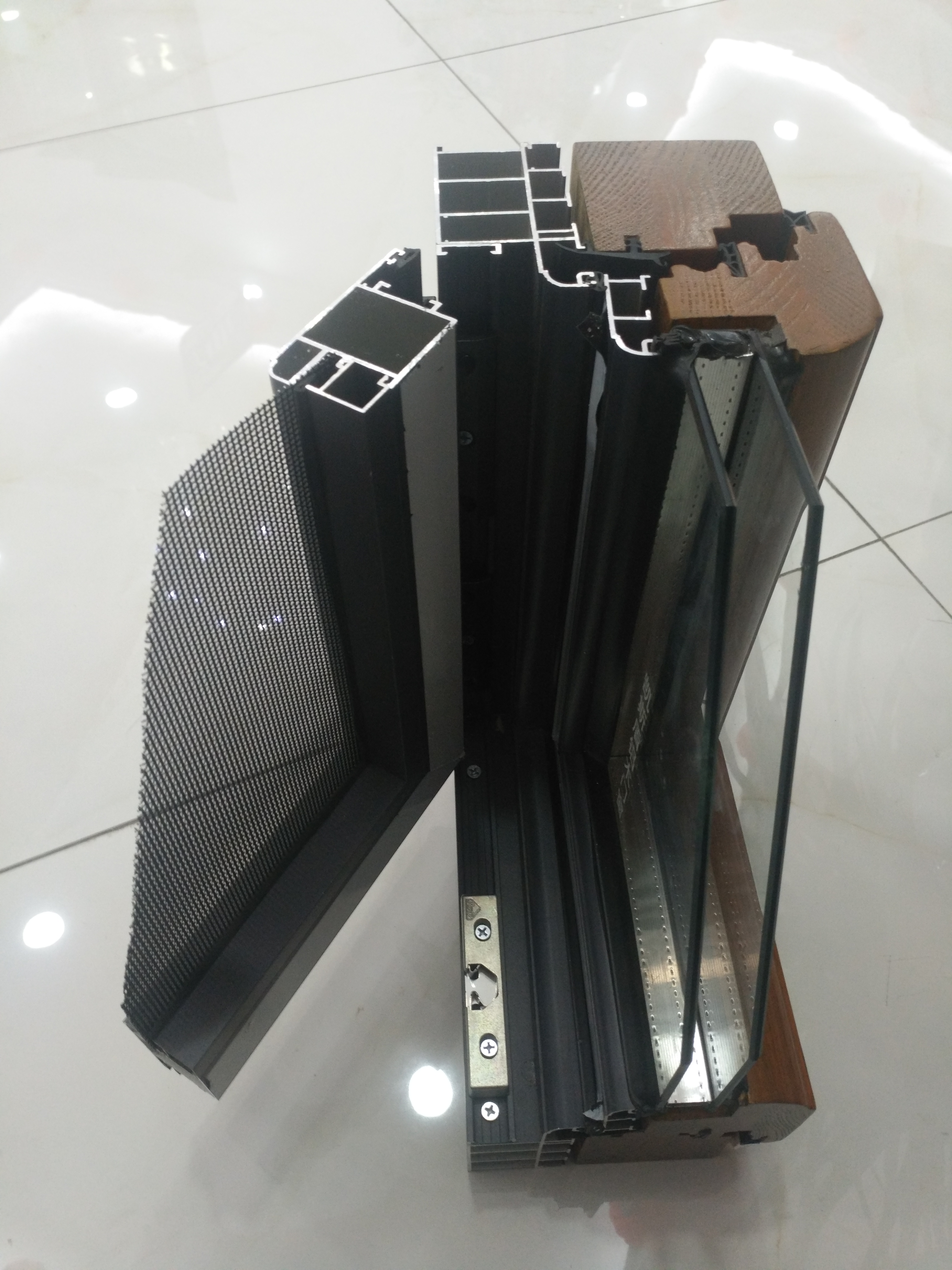 復(fù)合門窗圖片