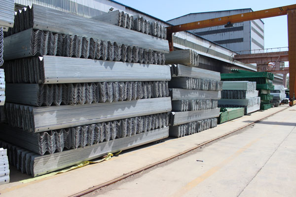 波形梁鋼護(hù)欄圖片/波形梁鋼護(hù)欄樣板圖 (2)