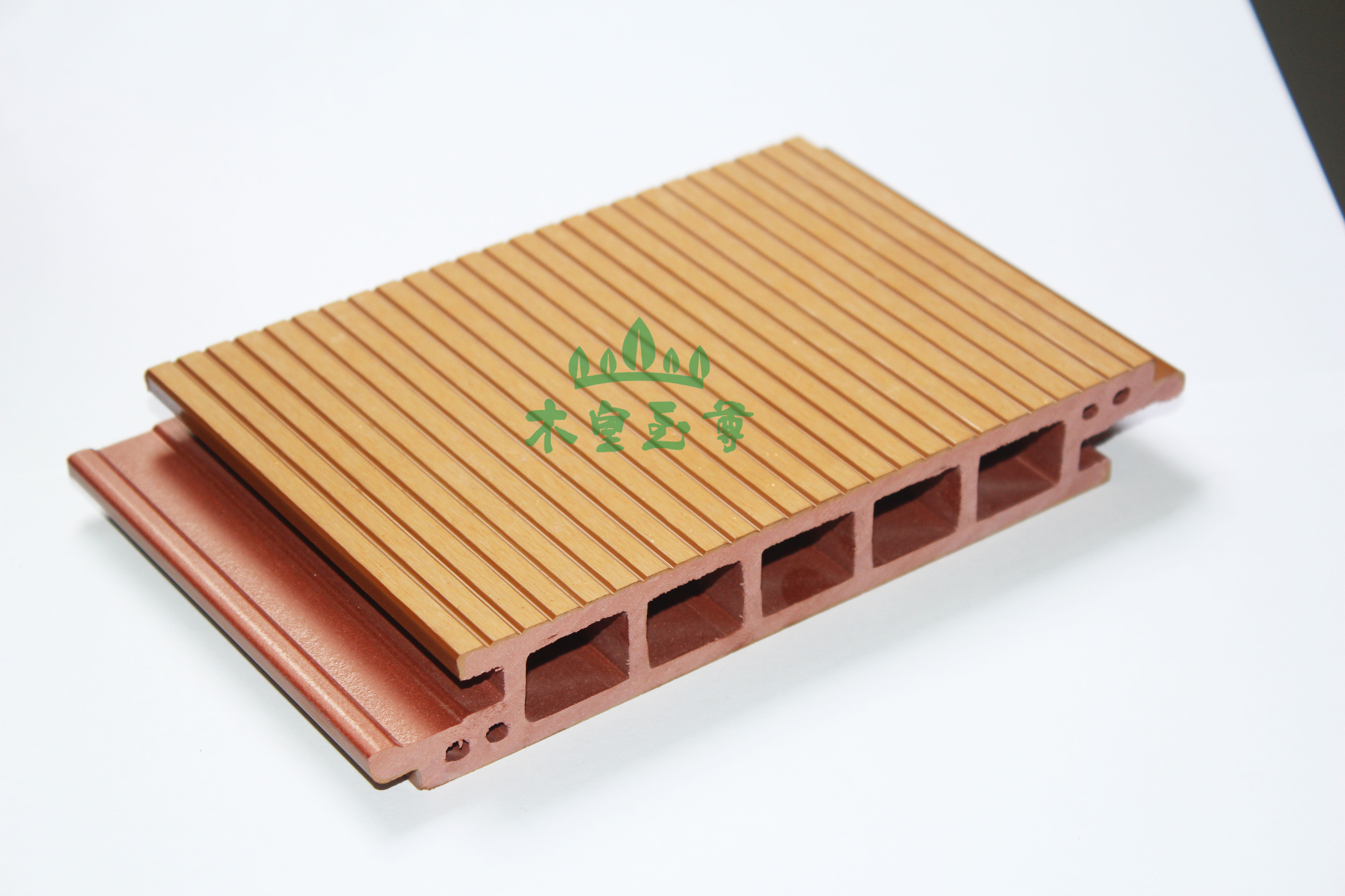 圓孔塑木地板直銷-塑木地板批發(fā)圖片